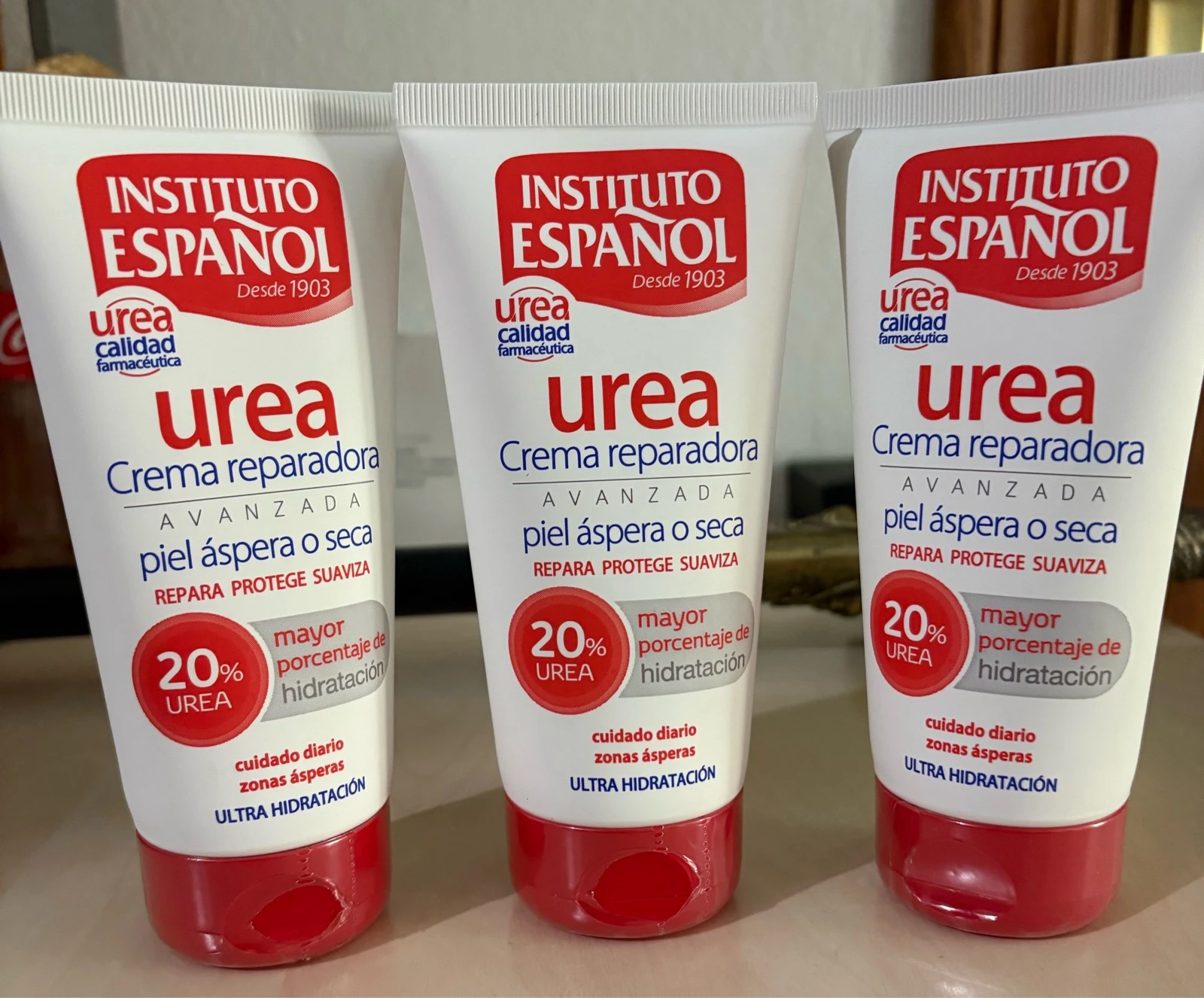 3 Crema Reparadora de Urea (20%) 